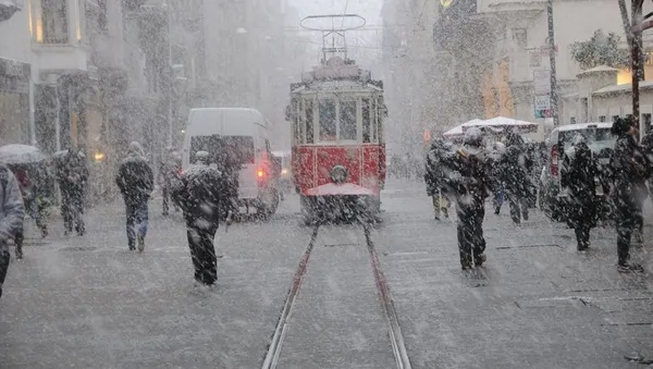 Kar İstanbul'un kapısına dayandı! Meteoroloji kar yağışı için tarih verdi! İstanbul'a kar yağacak mı? - 5