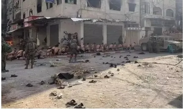 Bunlar hem katil hem kansız! İşgalci Netanyahu’nun danışmanı Regev çıplak gözaltına alınan Filistinlilerle aklı sıra dalga geçti