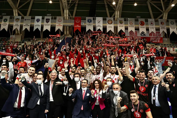 2021 Erkekler Spor Toto Şampiyonlar Kupası’nda Ziraat Bankkart kupanın sahibi oldu