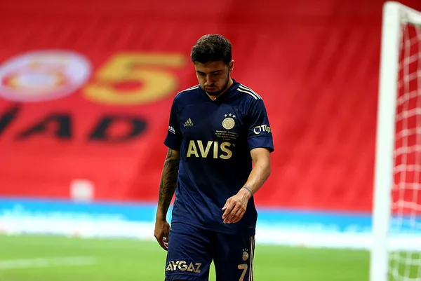 Fenerbahçe'de Ozan Tufan'ın ikinci Covid-19 test sonucu da pozitif çıktı - 2