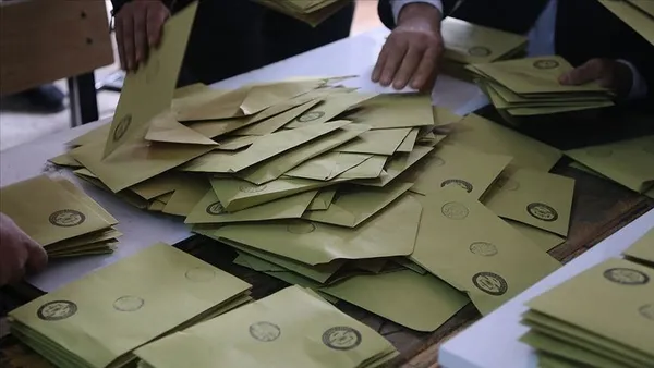 1680947845969.jpeg Son gün yarın! Siyasi partilerin milletvekili aday listelerini YSK'ya sunmaları için süre doluyor - 2