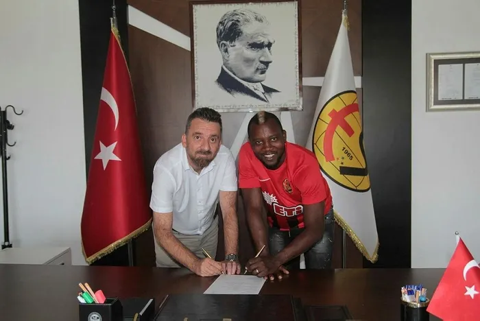 Eskişehirspor İbrahim Sissoko ile sözleşme imzaladı - 1