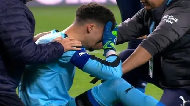 Son dakika: Fenerbahçe’de sakatlık şoku! Milli oyuncu gözyaşları içerisinde sahayı terk etti