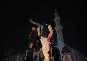 Suriye'de neler oluyor? Kim kiminle çatışıyor? Sıcak saatler! A Haber ekibi bölgede