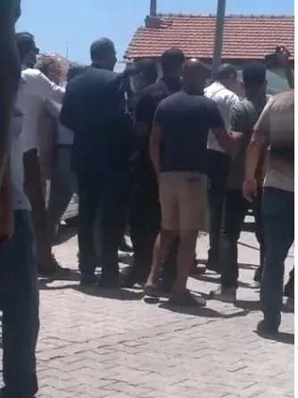 1624891158552.jpg Muğla'da İYİ Parti Genel Başkanı Meral Akşener'e HDP ile ittifakın nedenini soran Can Özcan isimli vatandaş darp edildi! - 1