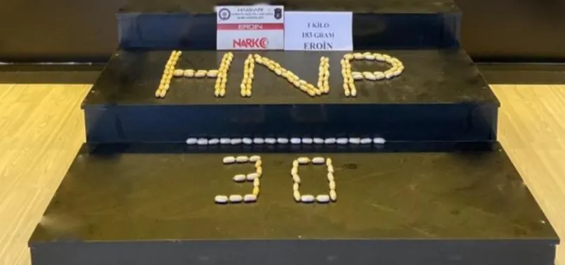 Hakkari'de operasyon: Yuttukları uyuşturucuyu İstanbul'a götüremeden yakayı ele verdiler