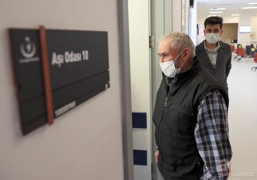 Tarih açıklandı: 60-65 yaş arası ne zaman aşı olacak? 60-65 yaş arası aşı randevusu nasıl alınır? Buna dikkat! 9