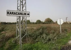 Mahalledeki herkesin soyadı Öztoprak: "Bazen başkasının faturasını ödüyorum"