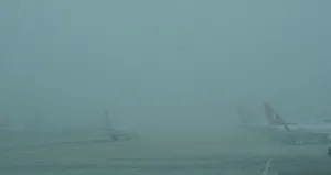 Sabiha Gökçen’de uçuşlara sis engeli