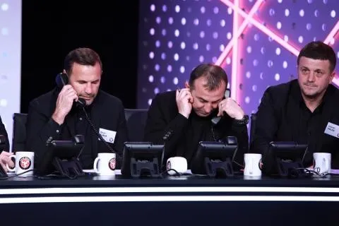 Spor camiası Omuz Omuza ekranlarda buluştu! Depremin yaralarını sarmak için dev bağış gecesinde 845,7 milyon TL toplandı