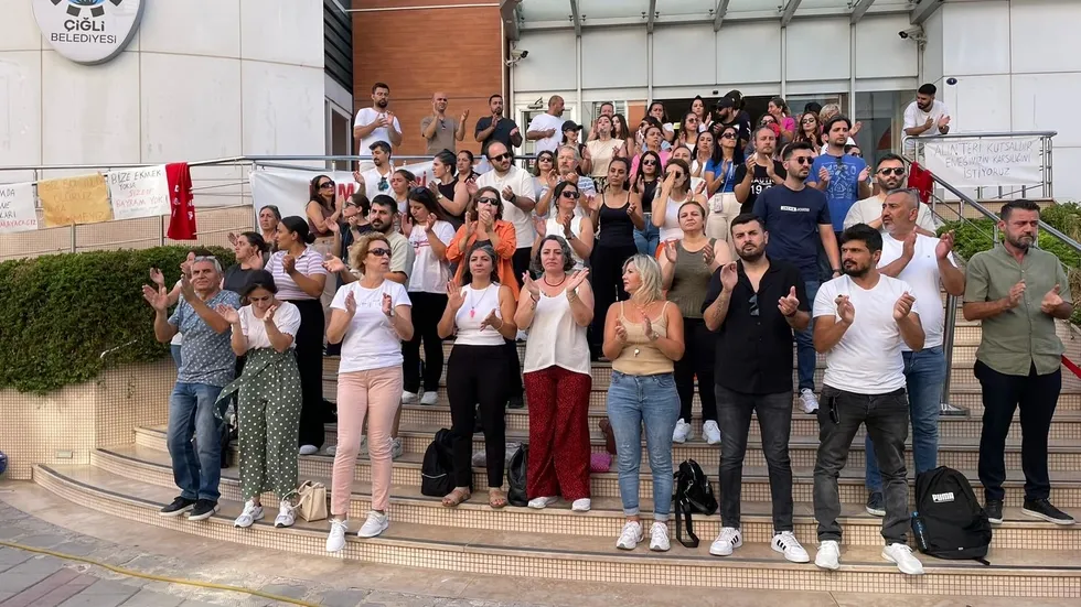 CHP'li Çiğli Belediyesi'nden vicdanları sızlatan karar! 3 çocuk babası intihara sürüklendi - 4