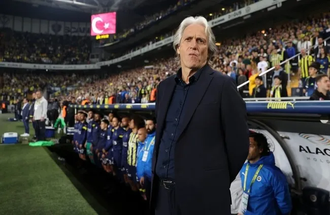 Fenerbahçe Teknik Direktörü Jorge Jesus’tan ’şartlı’ devam kararı: Başkanımız kalmazsa burada olmam
