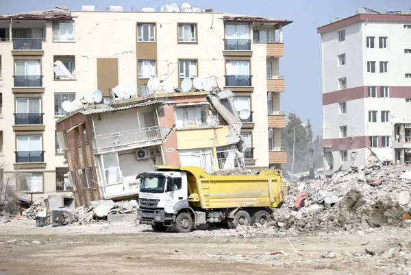 1677726928054.jpg Fahiş kiraya üçlü kıskaç! Soruşturma başlatıldı | 2 milyon TL'ye kadar ceza... - 5