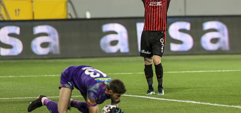 Süper Lig'de küme düşen son takım belli oldu