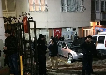 Terastan düşen polis şehit oldu