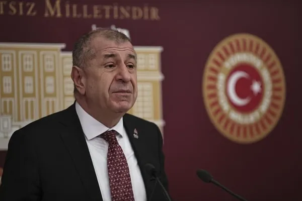 Ümit Özdağ provokasyona doymuyor: Şimdi de ’Suriyeliler 20 TL için kezzap attı’ yalanı