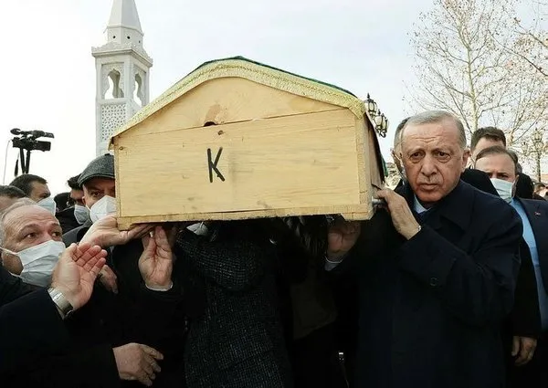 Son dakika: Başkan Erdoğan Rize Ticaret Borsası eski Başkanı Ahmet Erdoğan’ın cenaze törenine katıldı