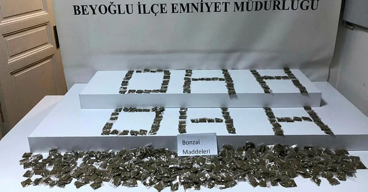 Beyoğlu’nda metruk eve uyuşturucu operasyonu! "Ohh, ohh" yazdılar