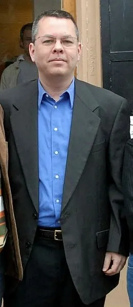 ABD'li papaz Brunson mahkemede ağlama krizine girdi - 1