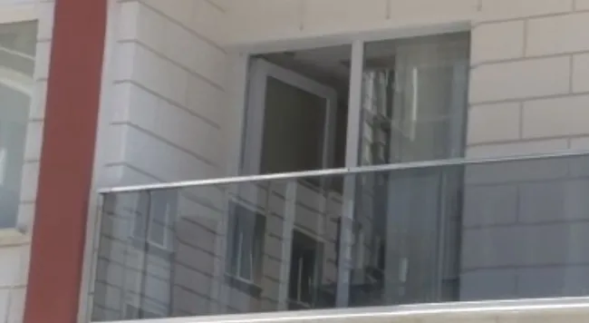 İstanbul'da şoke eden olay! “Üzerimde silah var” diyerek 3 kadının olduğu eve girdi - 1