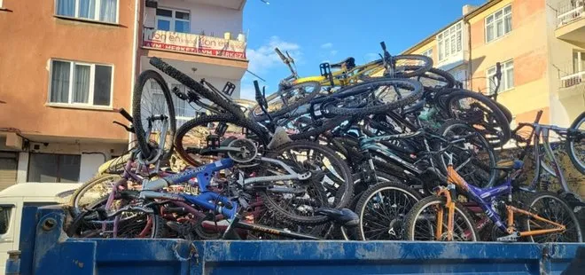 Kayseri’de hırsızlık operasyonu: Tam 20 kamyonet çalıntı malzeme