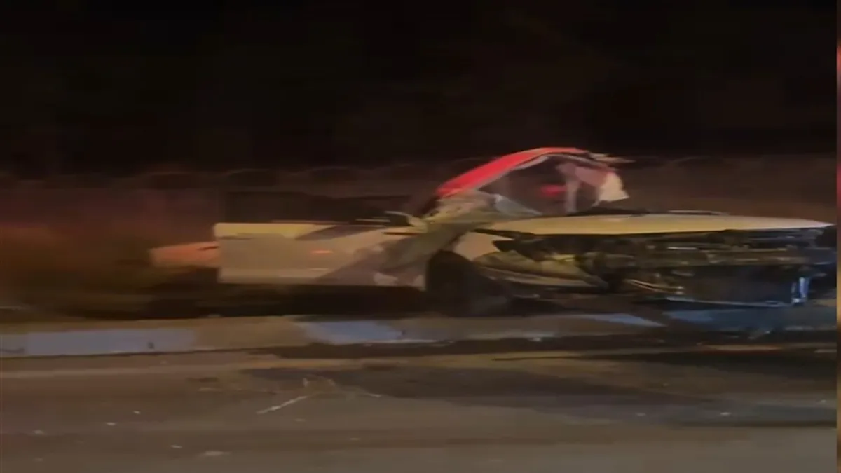 Malatya’da feci kaza! Otomobil direğe çarptı: 1’i ağır 2 yaralı