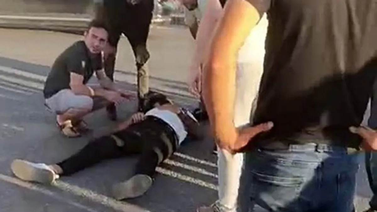 Cadde üzerinde motosiklet ve otomobil çarpıştı: 1 yaralı