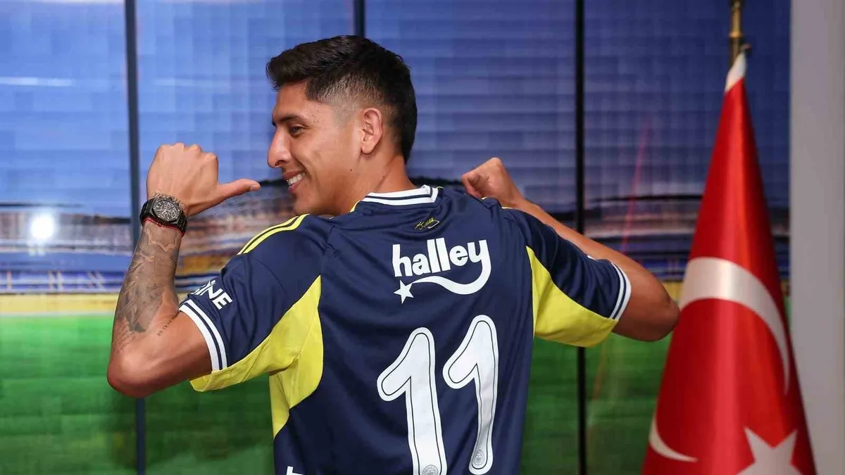 Edson Alvarez, resmen Fenerbahçe'de