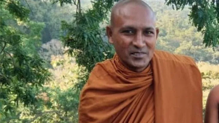 Leopar Budist bir keşişi öldürdü