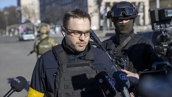 Son dakika: Ukrayna İçişleri Bakanı Kiev’deki helikopter kazasında hayatını kaybetti! Sabotaj var mı? Gürsel Tokmakoğlu A Haber’de cevapladı