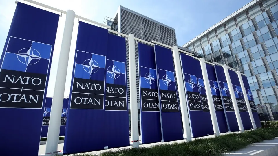 NATO'da dikkat çeken rapor: Rusya, Çin...