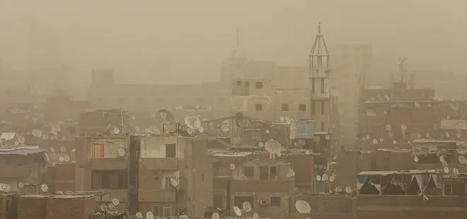 Mısır’ı kum fırtınası vurdu! 3 kişi hayatını kaybetti