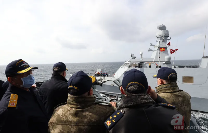 'Mavi Vatan 2021 Tatbikatı'ndan nefes kesen kareler! 87 gemi 27 uçak ve 20 helikopter ile İHA'lar katılıyor 2