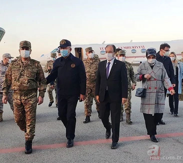 Milli Savunma Bakanı Hulusi Akar beraberindeki TSK komuta kademesi ile Azerbaycan’da