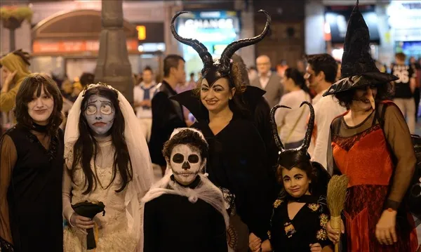 cadilar-bayrami-ne-zaman-2021-cadilar-bayrami-hangi-gun-cadilar-bayrami-neden-kutlaniyor-1634809281412.jpg Cadılar Bayramı ne zaman? 2021 Cadılar Bayramı hangi gün? Cadılar Bayramı neden kutlanıyor? - 2