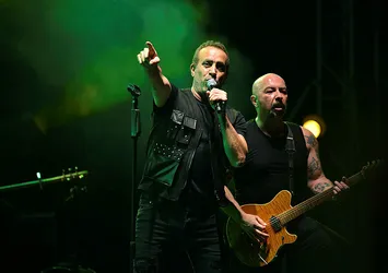 Ünlü sanatçı Haluk Levent'ten üzen haber
