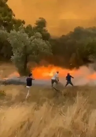 1627976475575.jpg Dehşete düşüren görüntüler! Saniyeler içinde alevler etrafı sardı - 1