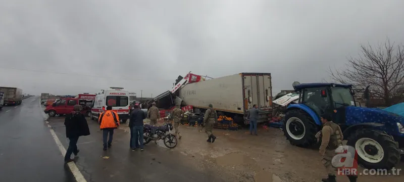 Son dakika: Şanlıurfa'da feci olay! Tır markete daldı 3