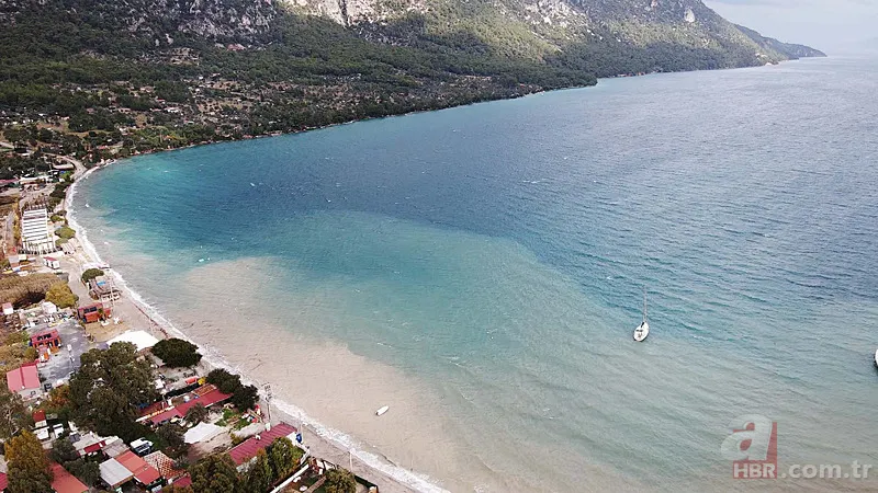 Ünlü tatil merkezi Bodrum'da sağanak! Cadde sokaklar göle döndü 13