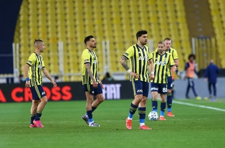 Fenerbahçe yönetiminden tepki çeken teknik direktör tercihi! Taraftar sosyal medyada isyan etti