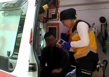 Öğle yemeğinde eşini bastı, aşığı dolaptan çıktı