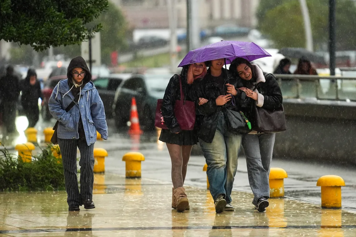 1792471949490.png İstanbul'da yağış molası bitiyor! Uzman isim A Haber’de uyardı: Orta Akdeniz'den yeni sistem geliyor - 6