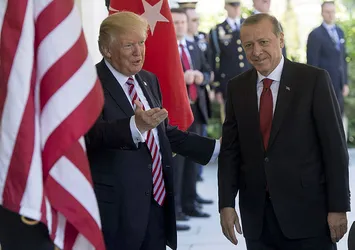 Erdoğan Trump ile görüştü