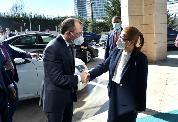 Ticaret Bakanı Mehmet Muş görevi Ruhsar Pekcan'dan devraldı - 1