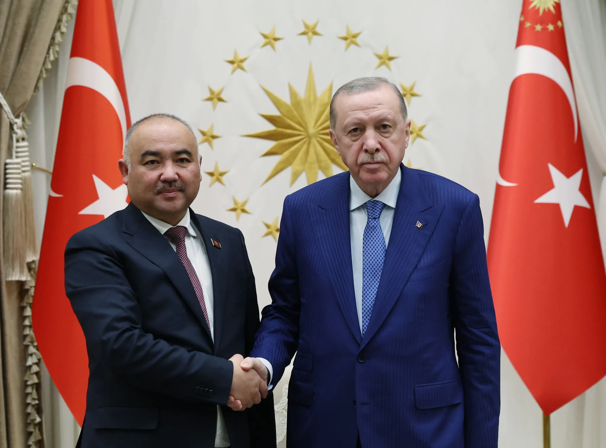 Başkan Erdoğan'dan Kırgız kabulü! Meclis Başkanı Uulu ile görüştü