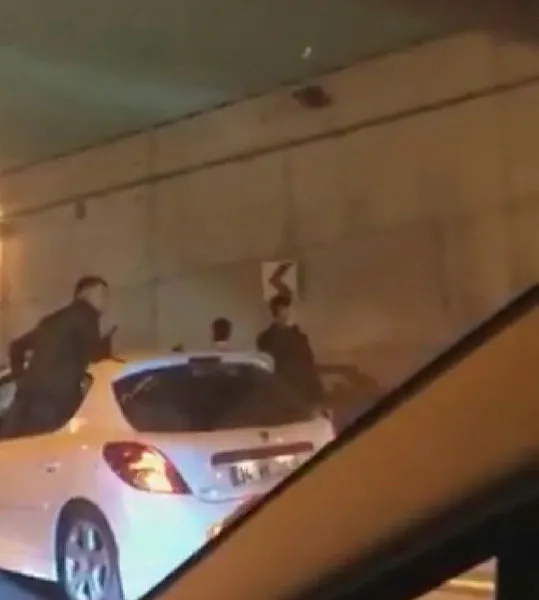 Asker uğurlama konvoyunda havaya ateş eden 6 şüpheli gözaltına alındı - 1