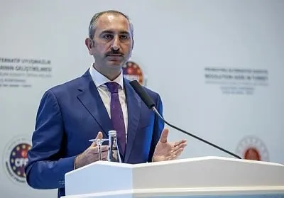 Son dakika: Adalet Bakanı Abdülhamit Gül resmen duyurdu: O meslek için hukuk mezunu olma şartı geliyor - 1