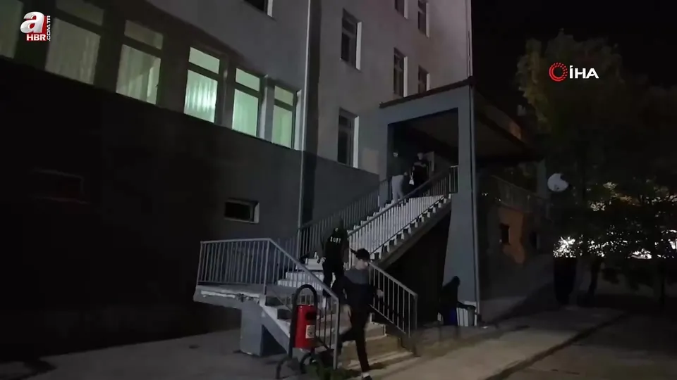 Lise pansiyonunda kurtarma tatbikatı