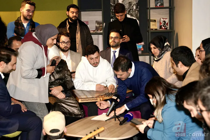 İstanbul'un bitmeyen sorunu! Kurum'dan trafik çilesine ilişkin flaş sözler: Vatandaşımız ömründen üç buçuk yıl kaybediyor 14