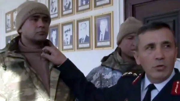 İşte kış şartlarında askerlerin giydiği kıyafetler! Jandarma Lojistik Komutanı anlattı